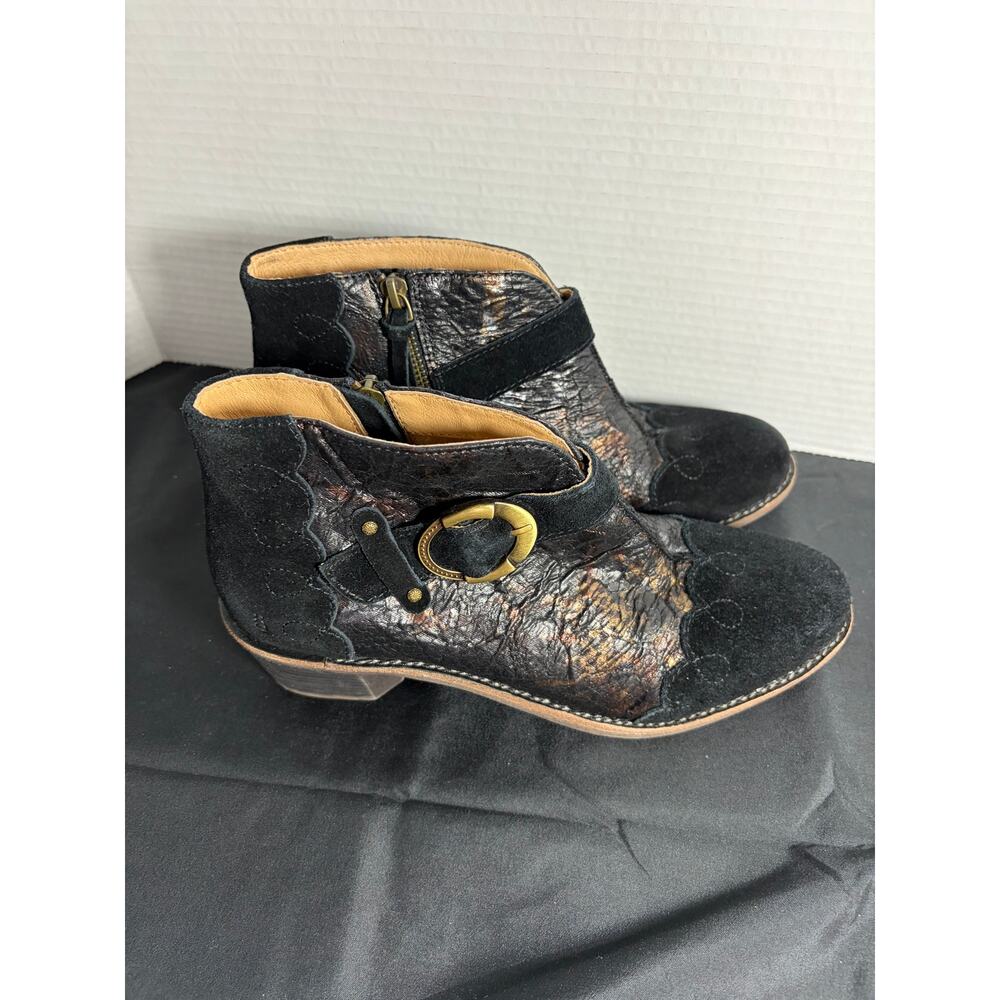 Halsa Booties Miranda Women's Size 9